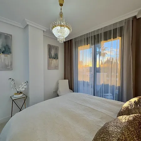 Lägenhet Casa Sunsetgolf, 2-bdrm, Pool, Garden, Parking Estepona